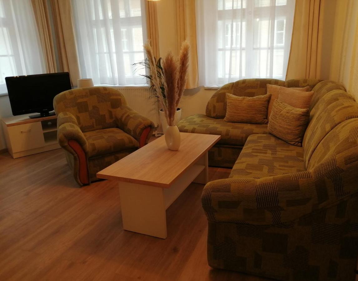 Apartman Deluxe Cheb Ngoại thất bức ảnh