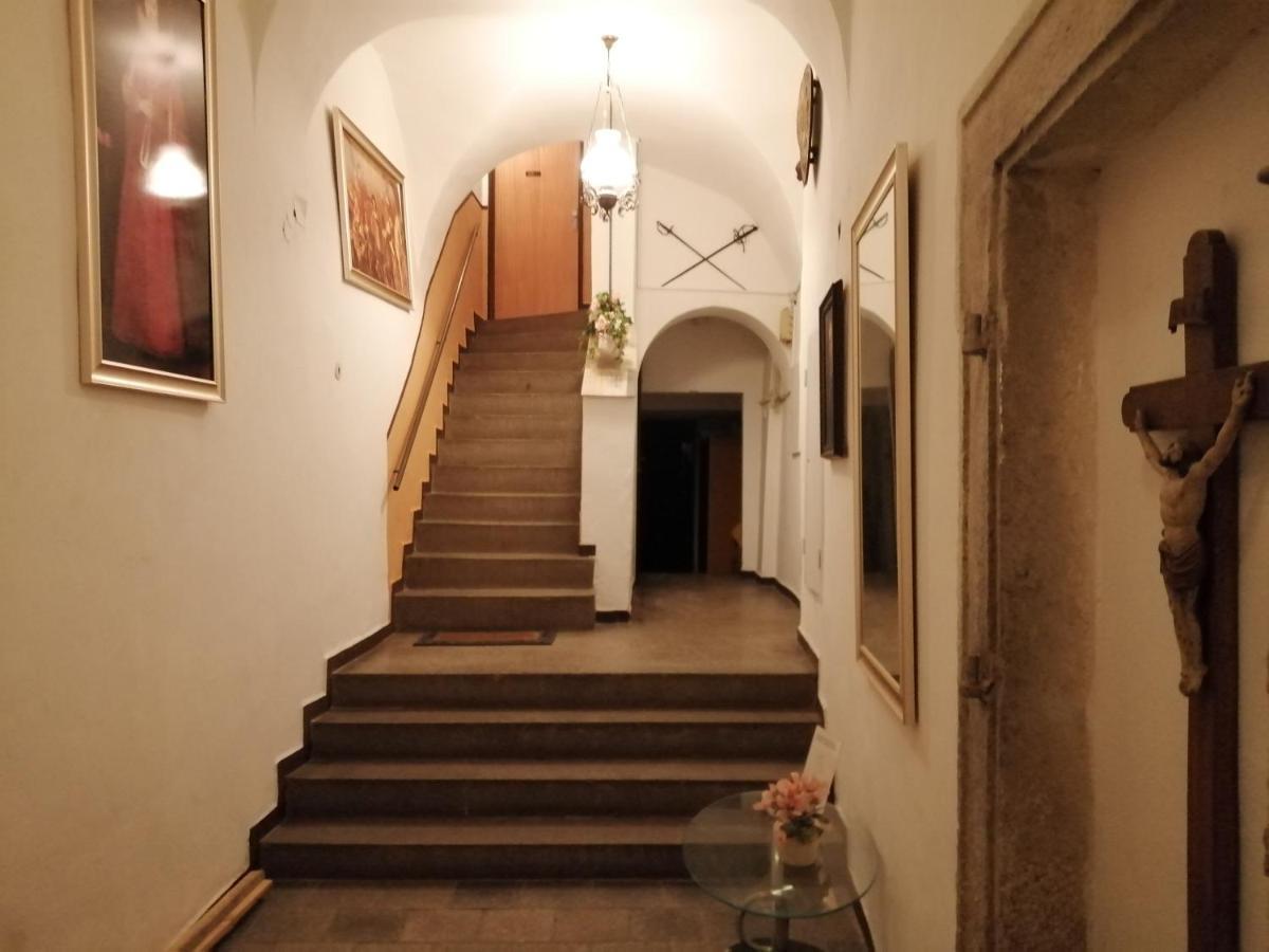 Apartman Deluxe Cheb Ngoại thất bức ảnh