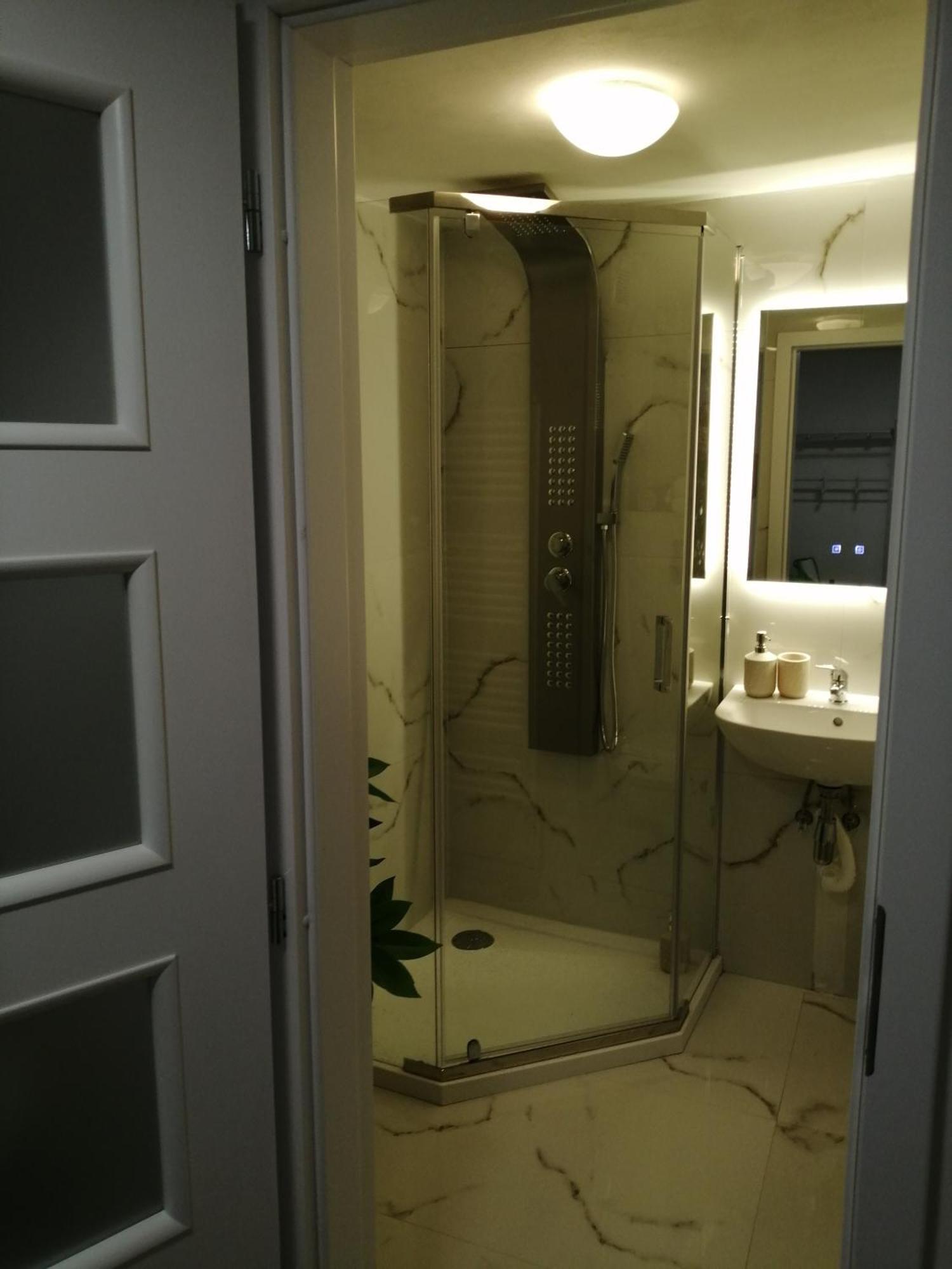 Apartman Deluxe Cheb Ngoại thất bức ảnh